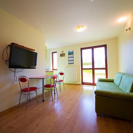 Wyspa Uznam Promenada Apartment ชวีโนวิชแจ ภายนอก รูปภาพ