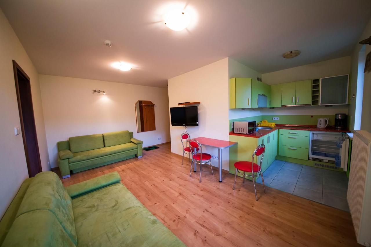 Wyspa Uznam Promenada Apartment ชวีโนวิชแจ ภายนอก รูปภาพ